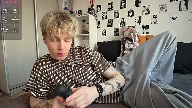 olivertasty — play with me and send me vibration (CUM)