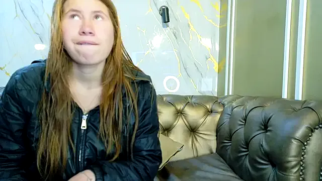 Olivia11_ on StripChat