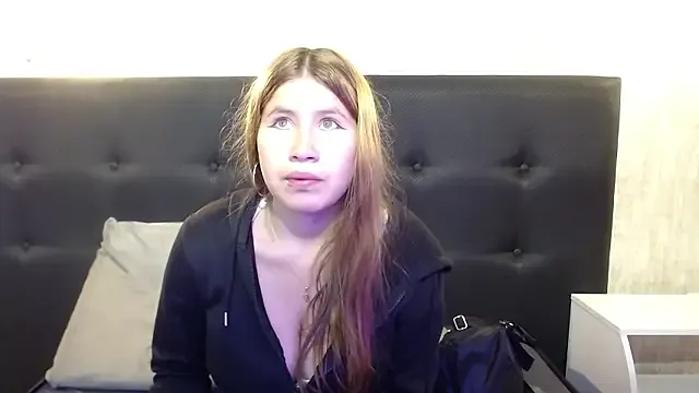 Olivia11_ on StripChat