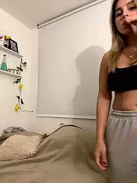 oriana_zoeee on StripChat