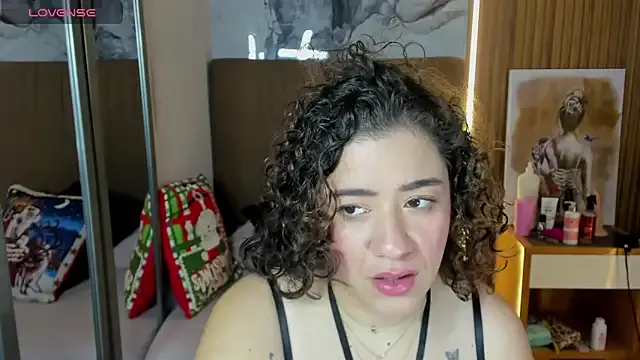 OSNAKELLER on StripChat