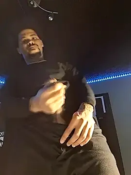 Painstickwes — Freechat on StripChat