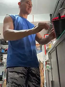 StripChat Paul22cm- is Freechat Paul22cm- — suck my biceps