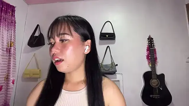 PeggieUrteaga — Freechat on StripChat