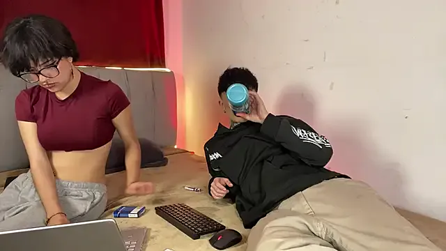 perceo_and_saddie — full nude and blowjobs