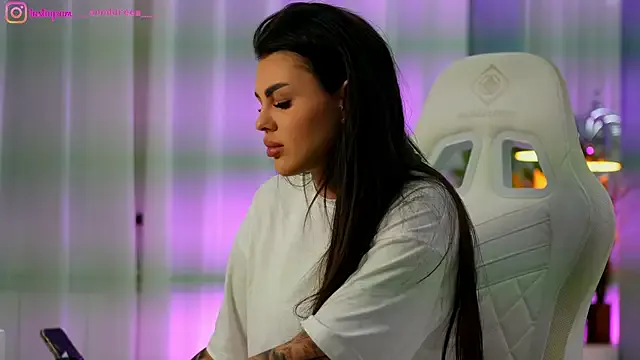 perfectt33n on StripChat