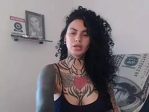 Freechat Perola__May on StripChat