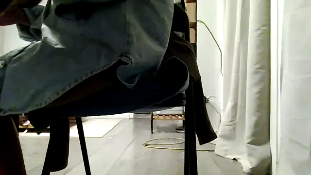 petite-Alondra — Masturbation