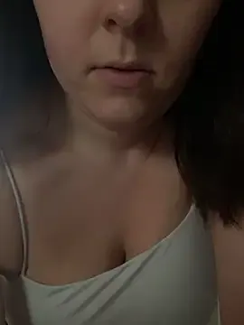 Petite_minette30 on StripChat