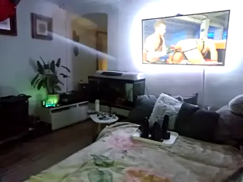 PlayfulThomas on StripChat