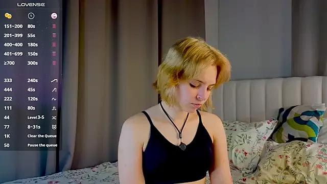 StripChat PolIyBowman is Private PolIyBowman — PUT FINGERS IN MY TIGHT PUSSY