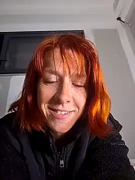 PoppyBoop — Flash tits