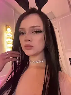 PorcelainAnora on StripChat