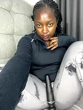 prettiepearl on StripChat