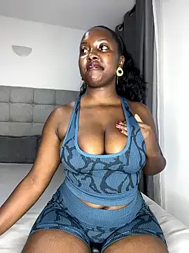 prettiepearl on StripChat