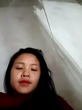 Pretty-haert on StripChat