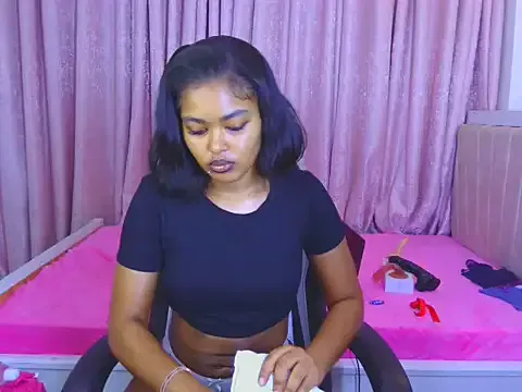 Pretty-shally on StripChat