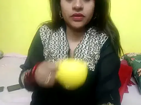 Princessroooh on StripChat