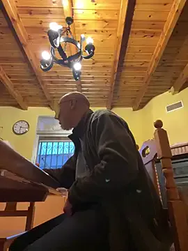 pucelano1967 — Freechat on StripChat