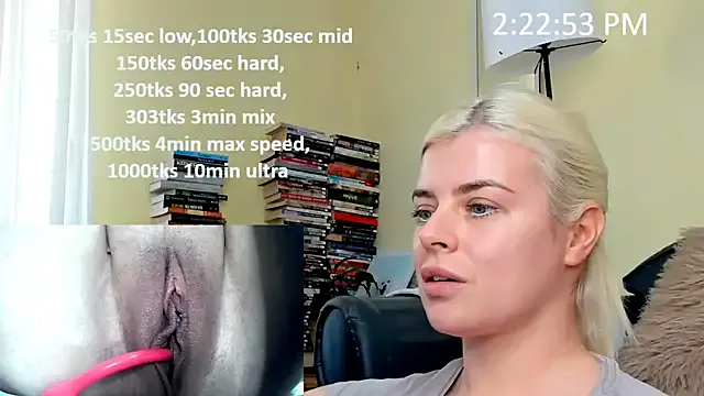 queenofthenighttt on StripChat