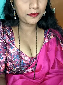 Rachu_love on StripChat