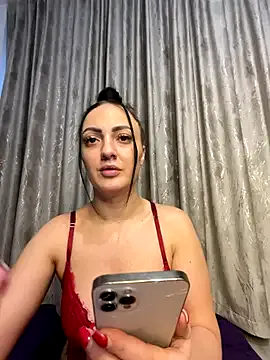 RaisaSalvi on StripChat