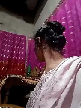 Rajni-777 from StripChat