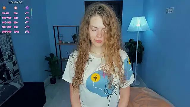 Freechat RayaNenlia on StripChat
