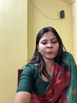 RedQQueen on StripChat