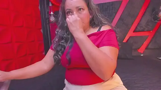 Rhachel_evans — oily breasts