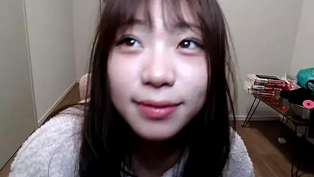 Riri__oo on StripChat 