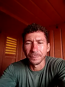 RobertoLuiz84 on StripChat