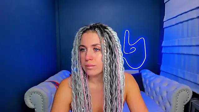 rock_n_roxy on StripChat