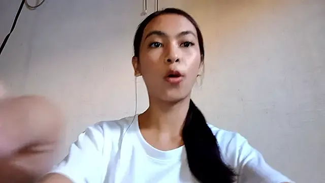 RosalindBrugler — heart with your hand