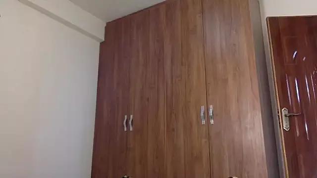 Freechat Rose_berry on StripChat