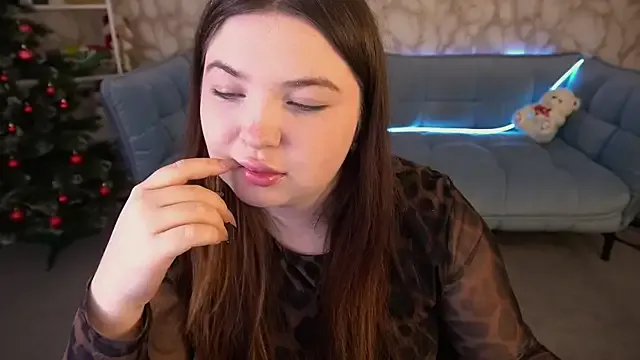 RosieMoons on StripChat