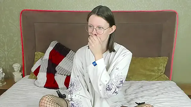 RoxyHerena on StripChat