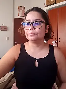 saenz_eymi on StripChat