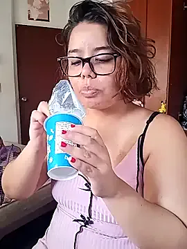 saenz_eymi on StripChat