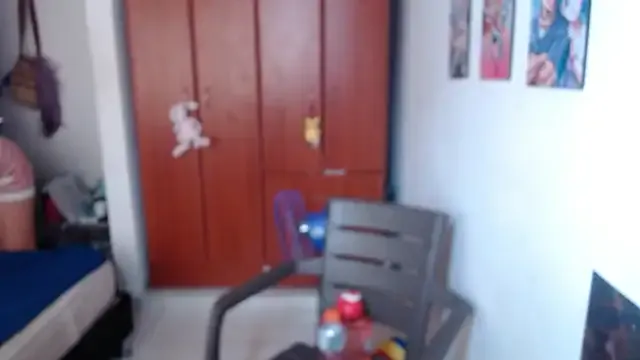 saenz_eymi on StripChat