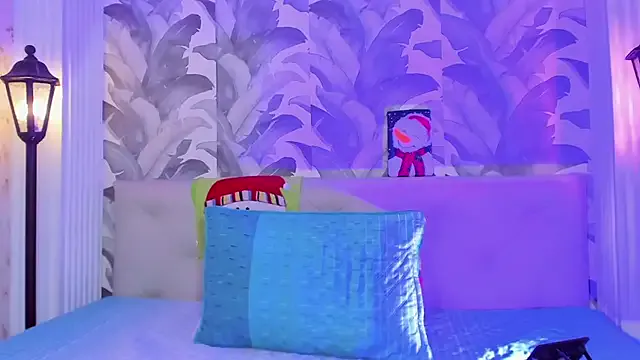 Sami_Evanns on StripChat