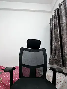 sanaya_baby on StripChat