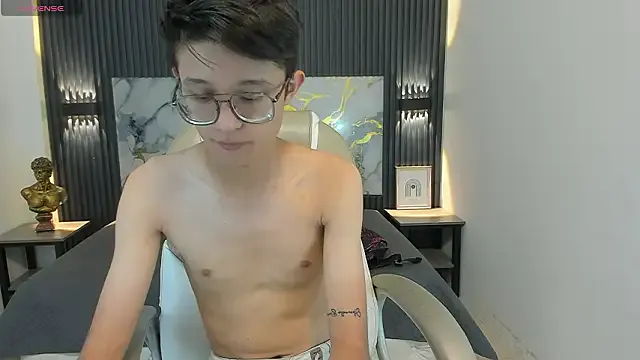 SantiagoRusso18 — masturbation + show cum