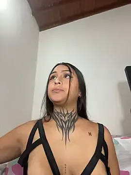 sarah_escobarr_ — fingers in asshole