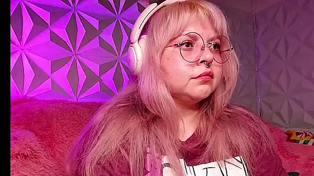 Satyn_doll — Topless