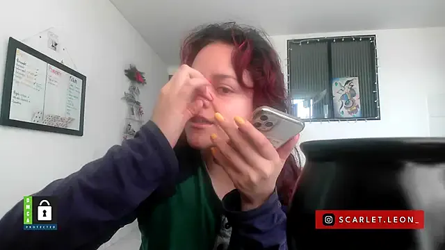 Scarletleon77 on StripChat