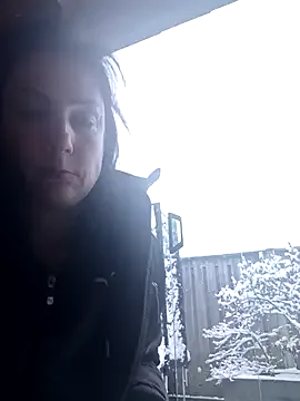 Sebriena — NAAKT VINGEREN VOOR HET RAAM