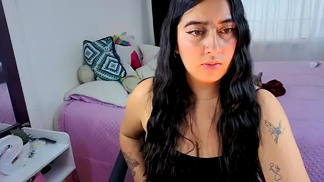 serenna_se on StripChat