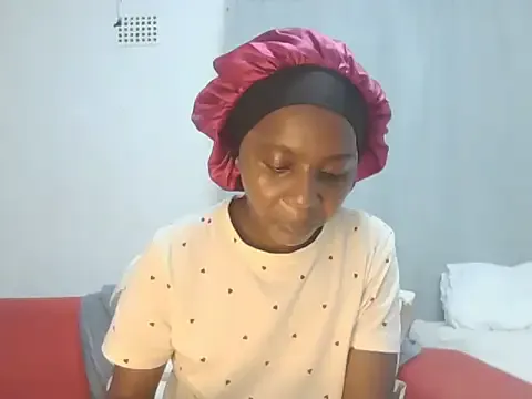 Sexxybella27 on StripChat