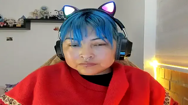 Shaddycute_ on StripChat